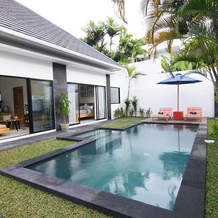 Villa Nikole Seminyak  Ngoại thất bức ảnh